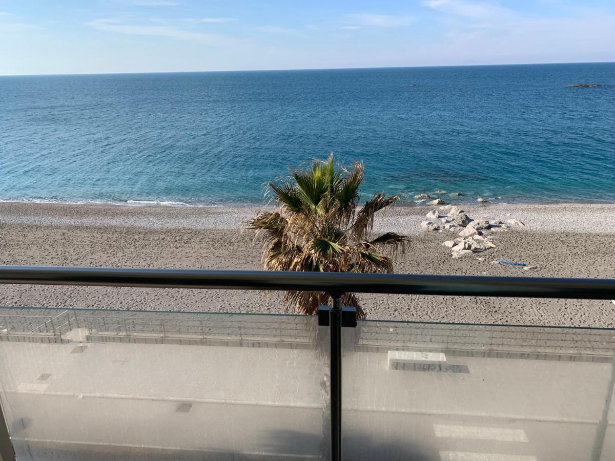 Appartement La Porta Delle Eolie à Capo dʼOrlando Extérieur photo